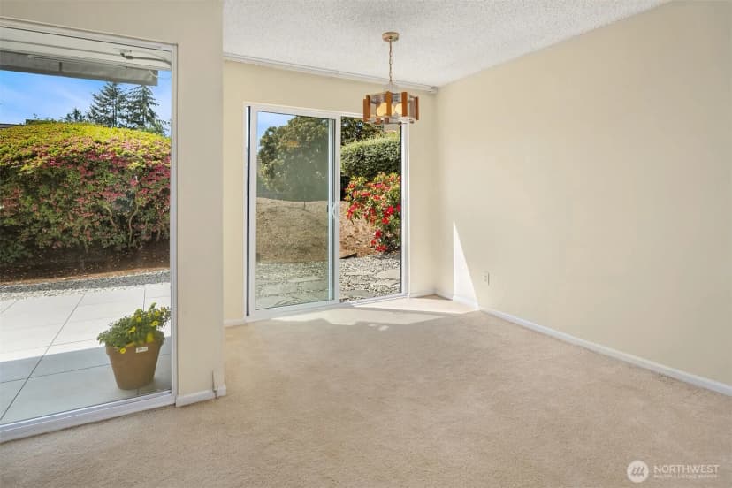 Property photo for 2501 Canterbury Lane E #119, Seattle photo 10