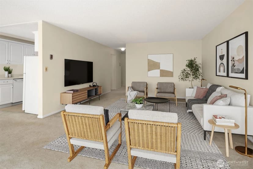 Property photo for 2501 Canterbury Lane E #119, Seattle photo 6