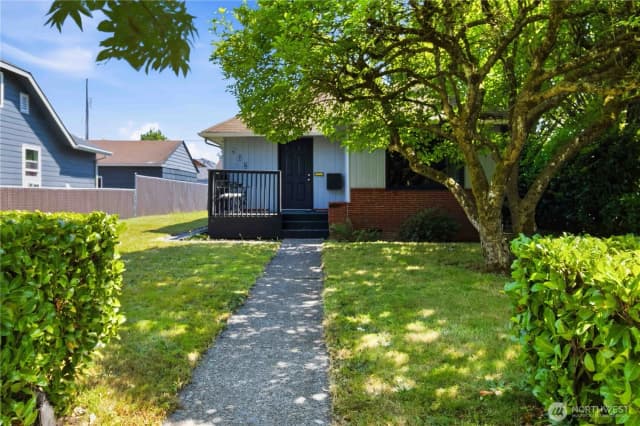 Property photo for 502 17th Avenue, Longview