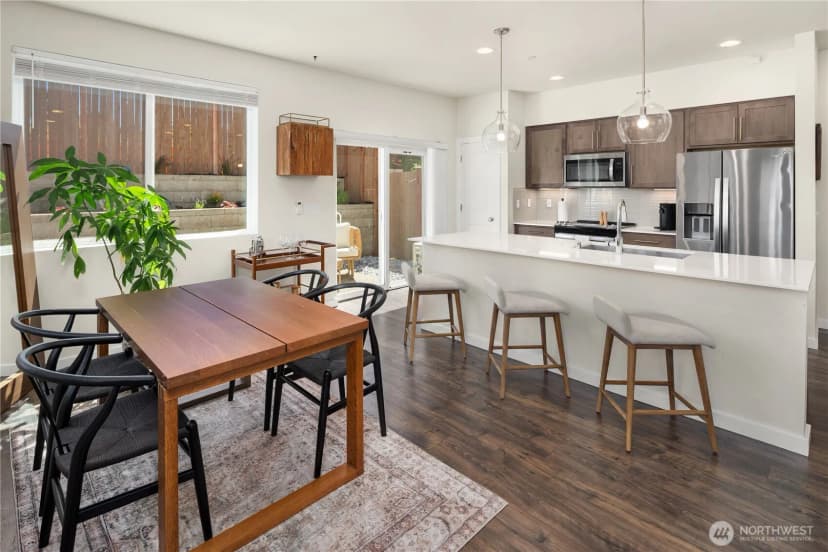 Property photo for 4902 Courtyard Lane #b1, Mukilteo photo 9