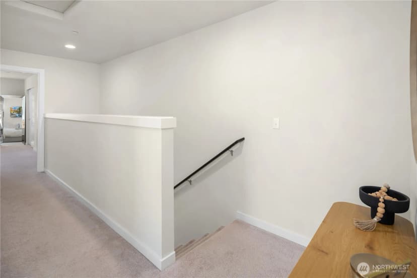 Property photo for 4902 Courtyard Lane #b1, Mukilteo photo 19