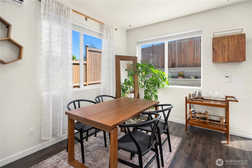 Property photo for 4902 Courtyard Lane #b1, Mukilteo photo 17