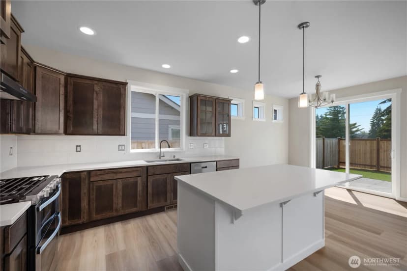 Property photo for 9636 7th Way Se, Lacey photo 16
