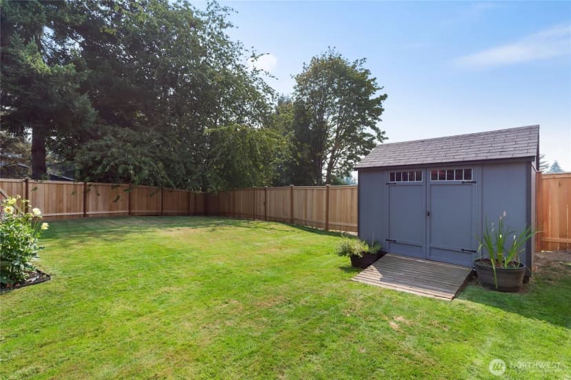 Property photo for 10009 Ne 141st Street, Kirkland photo 32
