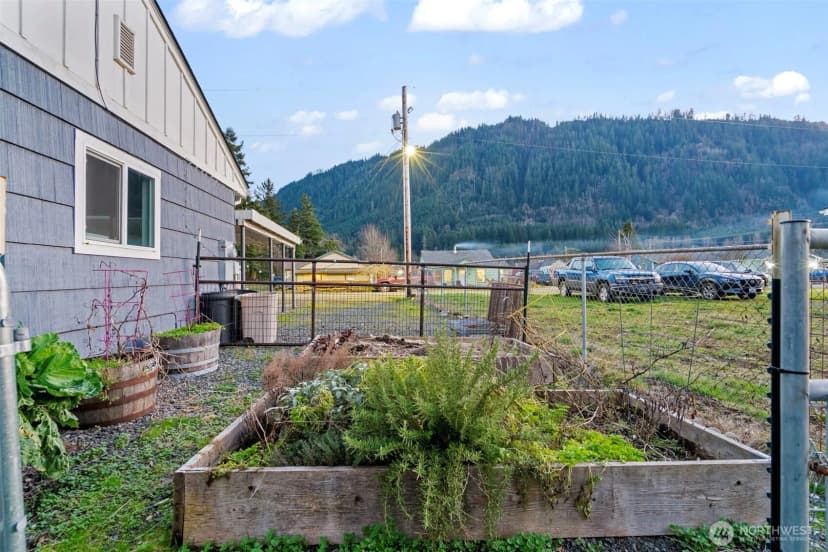 Property photo for 145 Collar Avenue, Morton photo 18