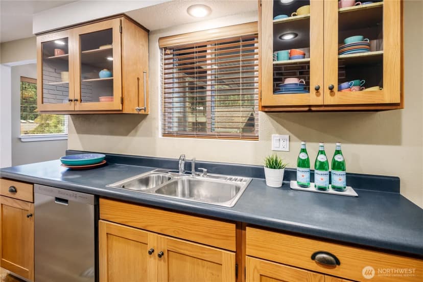 Property photo for 8504 216th Street Sw, Edmonds photo 14