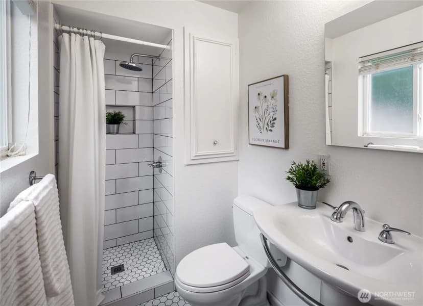 Property photo for 8504 216th Street Sw, Edmonds photo 18