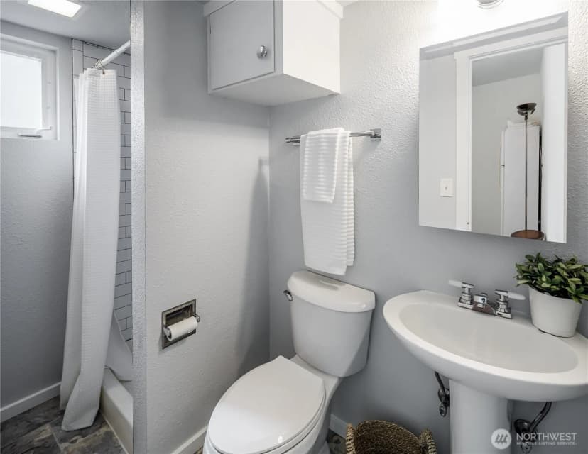 Property photo for 8504 216th Street Sw, Edmonds photo 26