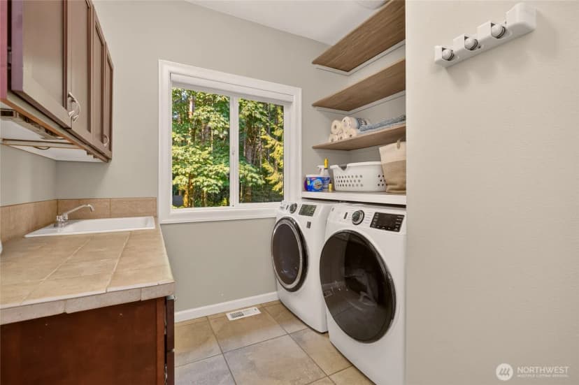 Property photo for 6448 Se Skycrest Lane, Port Orchard photo 24