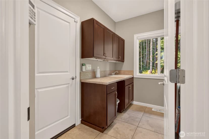 Property photo for 6448 Se Skycrest Lane, Port Orchard photo 23