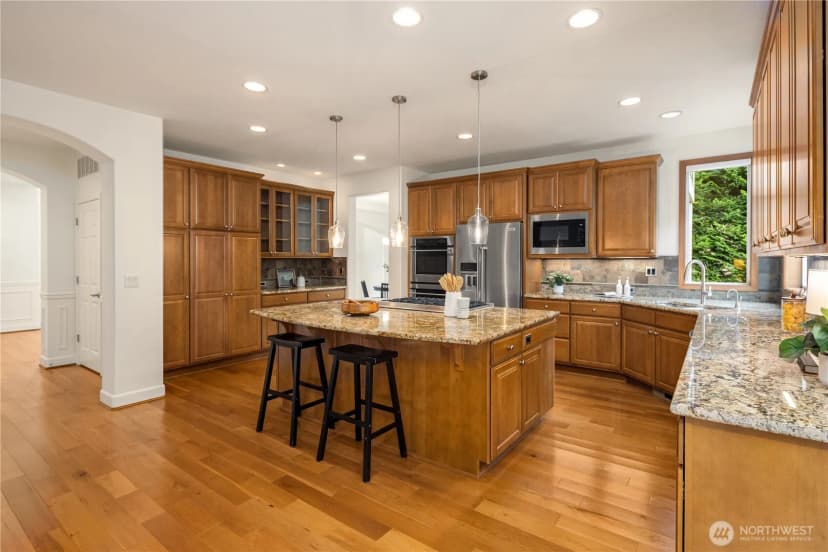 Property photo for 2759 Nw Pine Cone Place, Issaquah photo 10
