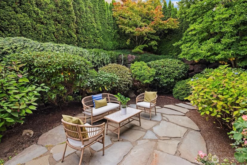 Property photo for 2759 Nw Pine Cone Place, Issaquah photo 38
