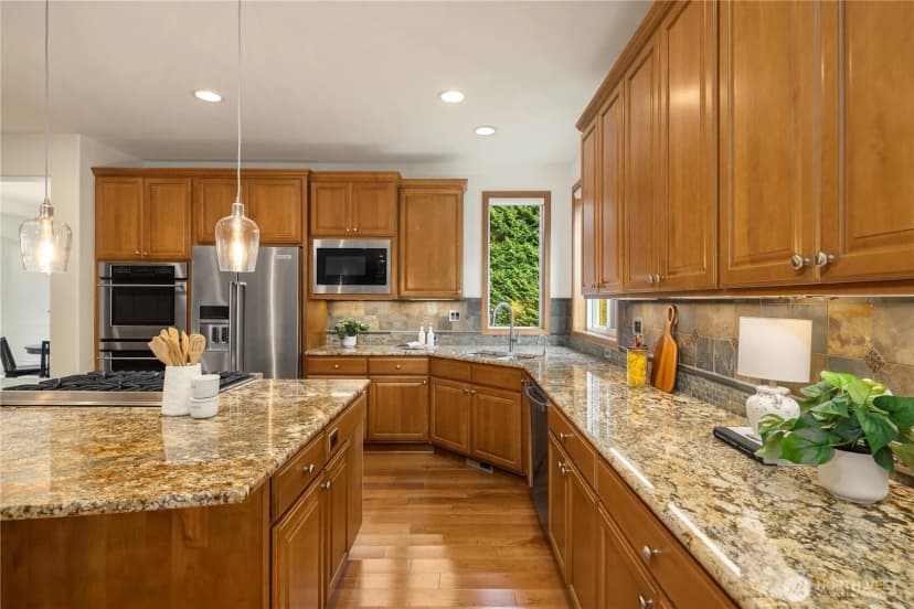 Property photo for 2759 Nw Pine Cone Place, Issaquah photo 9