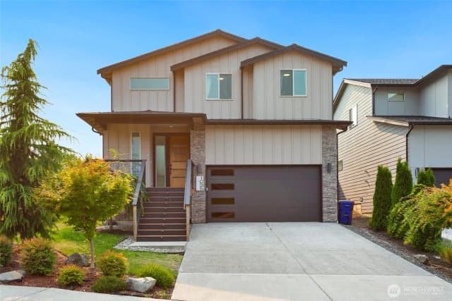 Property photo for 1035 51st Place Sw, Everett