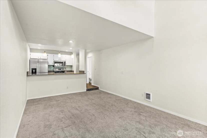 Property photo for 826 Pike Street Ne #c8, Auburn photo 10
