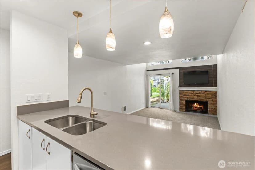 Property photo for 826 Pike Street Ne #c8, Auburn photo 8