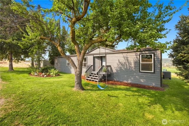 Property photo for 26575 Hwy 97, Brewster
