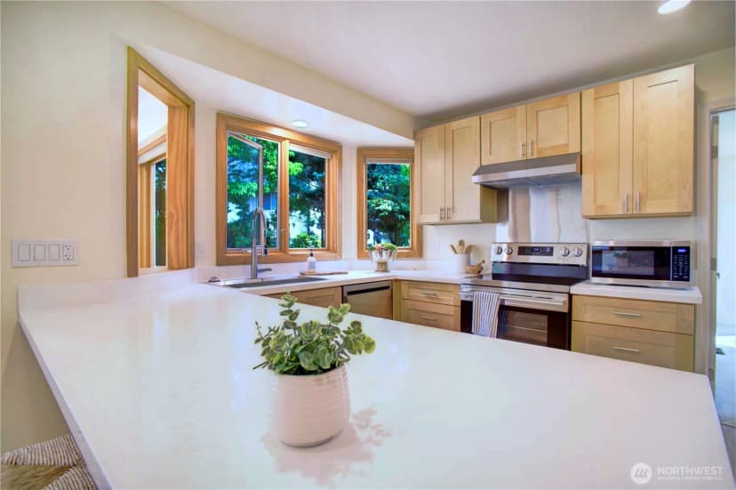 Property photo for 17615 Ne 130th Ct. W, Redmond photo 6