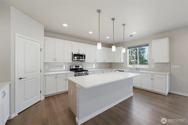 Property photo for 17318 21st Avenue E, Spanaway photo 5
