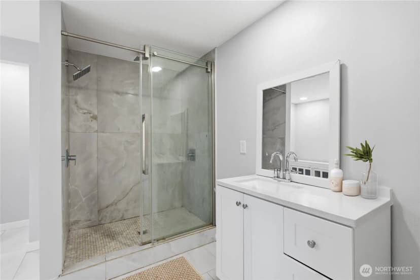 Property photo for 11920 215th Street E, Graham photo 20