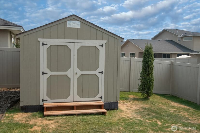 Property photo for 202 E Stanford Avenue #98926, Ellensburg photo 31