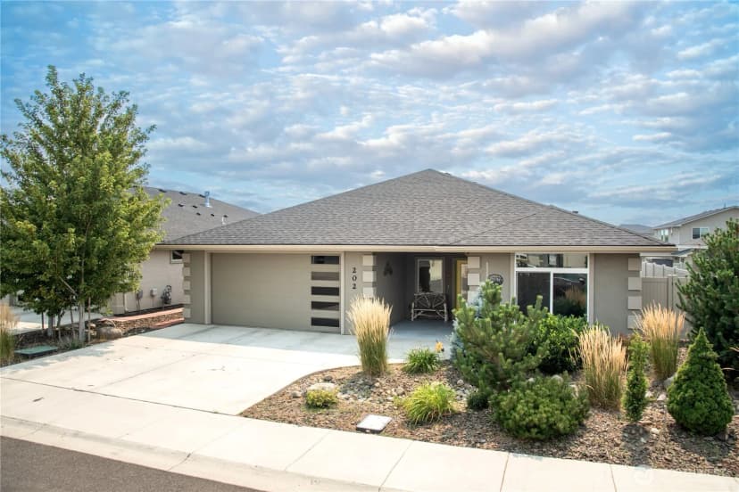 Property photo for 202 E Stanford Avenue #98926, Ellensburg