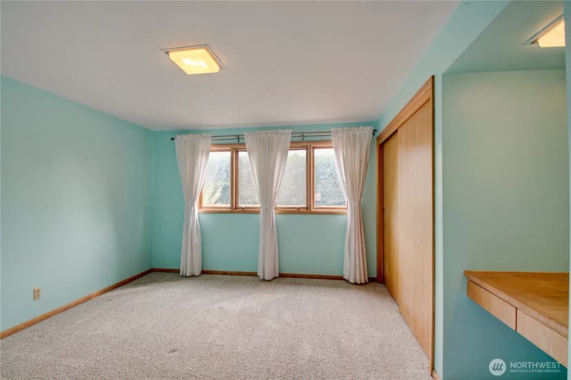 Property photo for 916 N Township Street, Sedro Woolley photo 30