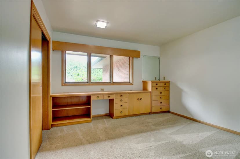 Property photo for 916 N Township Street, Sedro Woolley photo 22