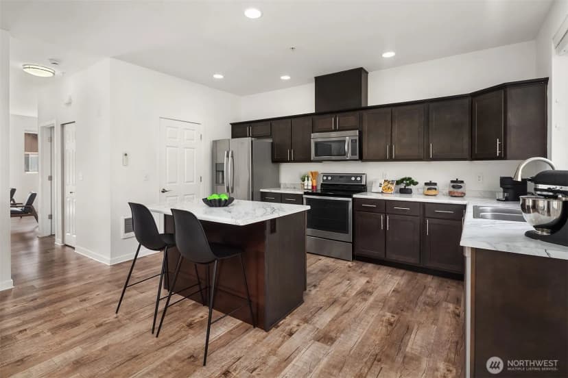 Property photo for 1900 Weaver Road #j104, Snohomish photo 11