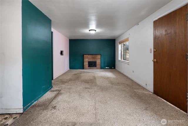Property photo for 8506 Lake Street Sw, Lakewood photo 4