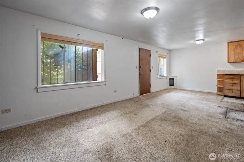 Property photo for 8506 Lake Street Sw, Lakewood photo 5