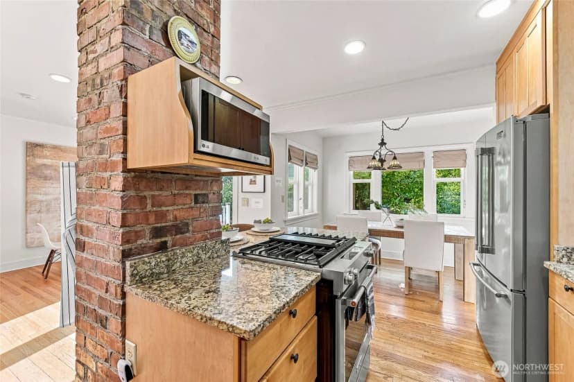 Property photo for 14309 19th Avenue Ne, Seattle photo 10