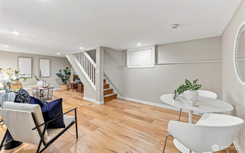 Property photo for 14309 19th Avenue Ne, Seattle photo 28