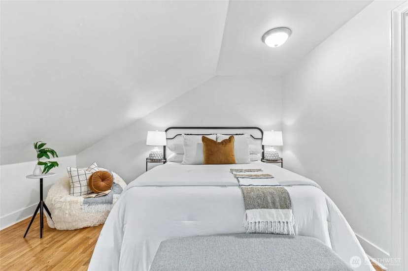 Property photo for 14309 19th Avenue Ne, Seattle photo 18