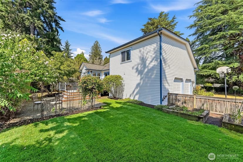 Property photo for 14309 19th Avenue Ne, Seattle photo 38