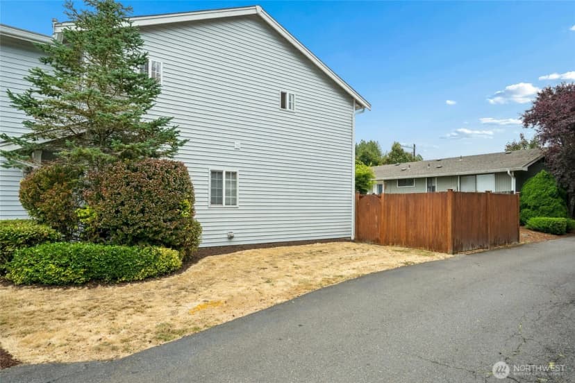Property photo for 2501 123rd Place Sw #b, Everett photo 20