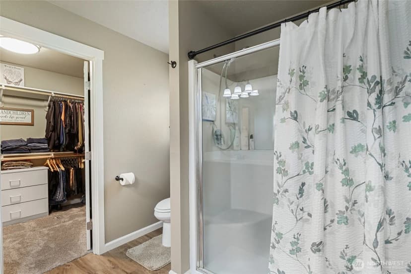 Property photo for 906 3rd Avenue Ne, Quincy photo 21