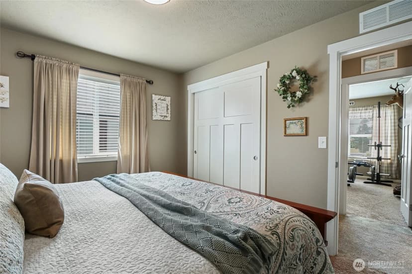 Property photo for 906 3rd Avenue Ne, Quincy photo 24