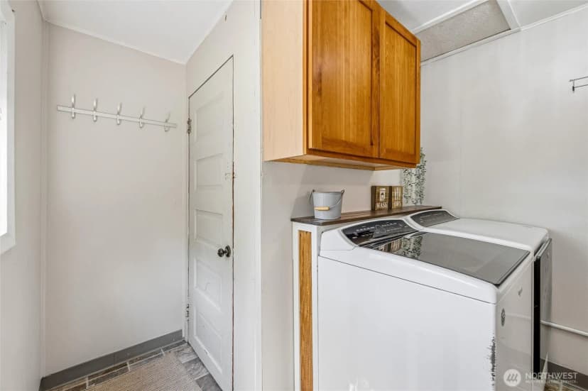Property photo for 112 E Division Street, Mount Vernon photo 29