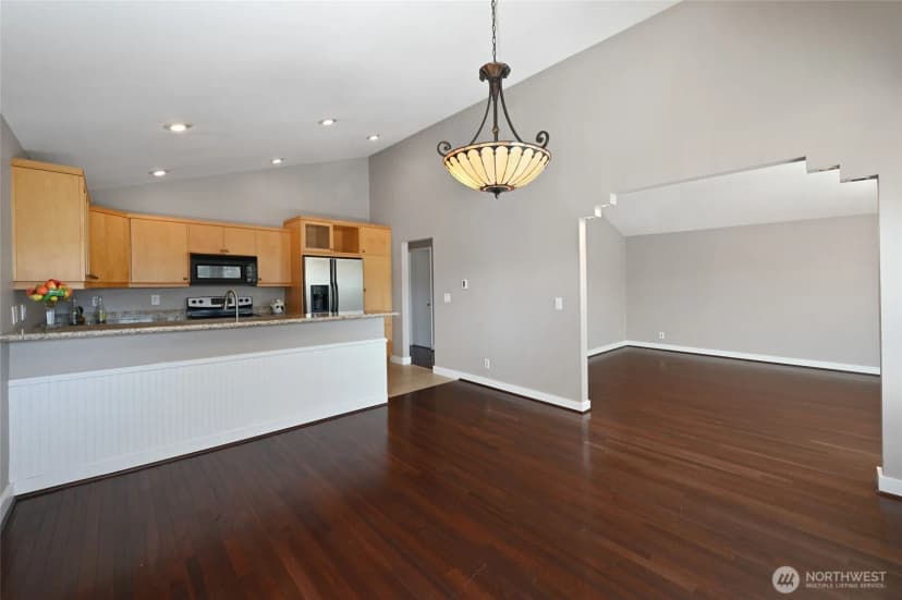 Property photo for 2636 22nd Avenue W #303, Seattle photo 12