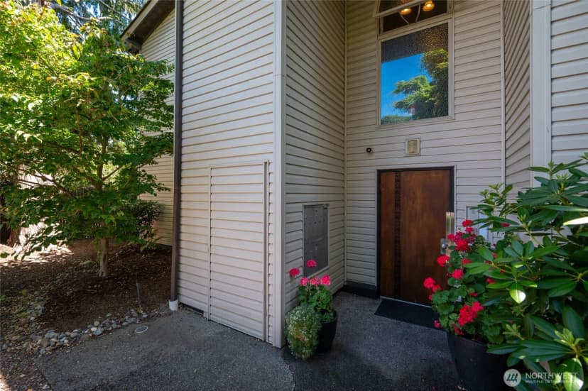 Property photo for 2636 22nd Avenue W #303, Seattle photo 36