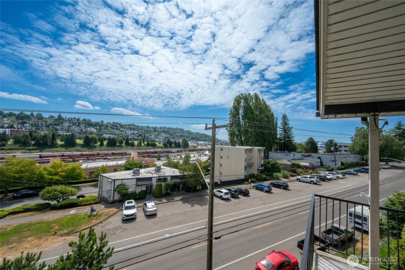 Property photo for 2636 22nd Avenue W #303, Seattle photo 29