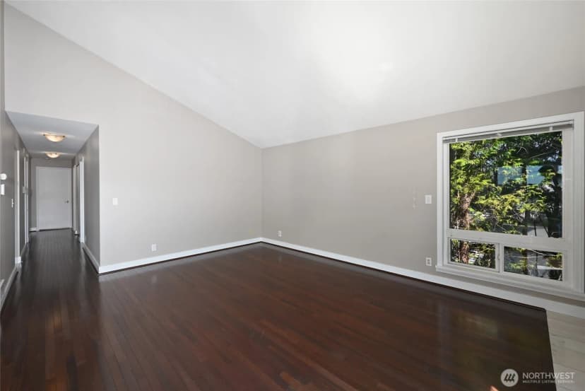 Property photo for 2636 22nd Avenue W #303, Seattle photo 7