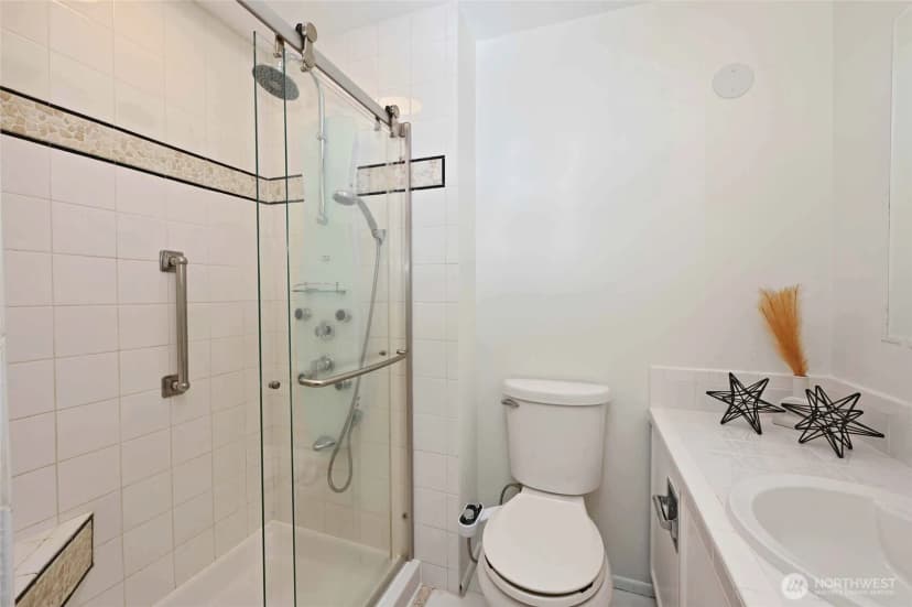Property photo for 2636 22nd Avenue W #303, Seattle photo 20