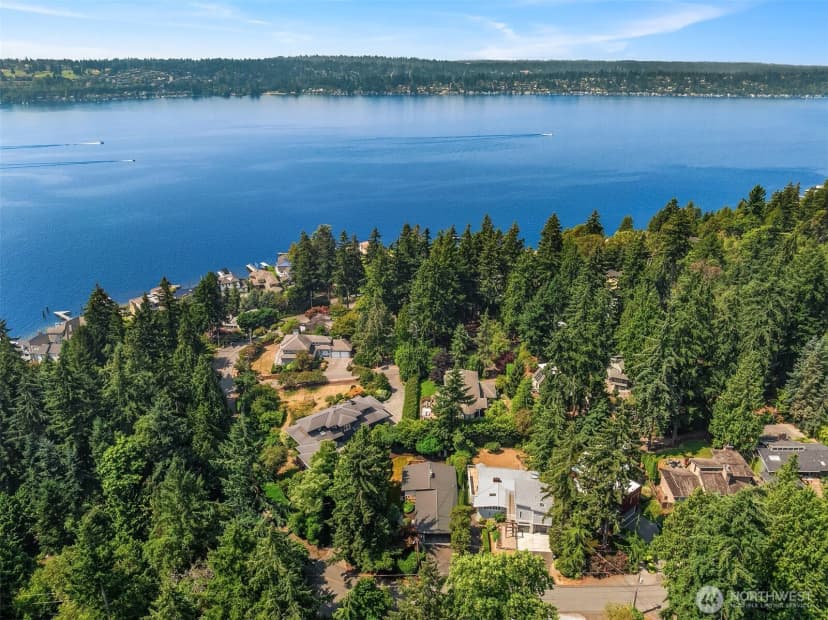 Property photo for 11215 Champagne Point Road Ne, Kirkland photo 40