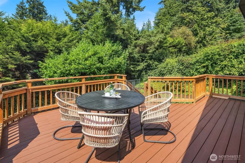 Property photo for 11215 Champagne Point Road Ne, Kirkland photo 14