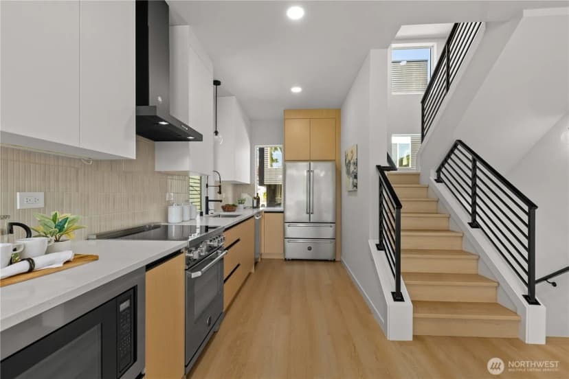 Property photo for 3409 B Nw Market Street, Seattle photo 11