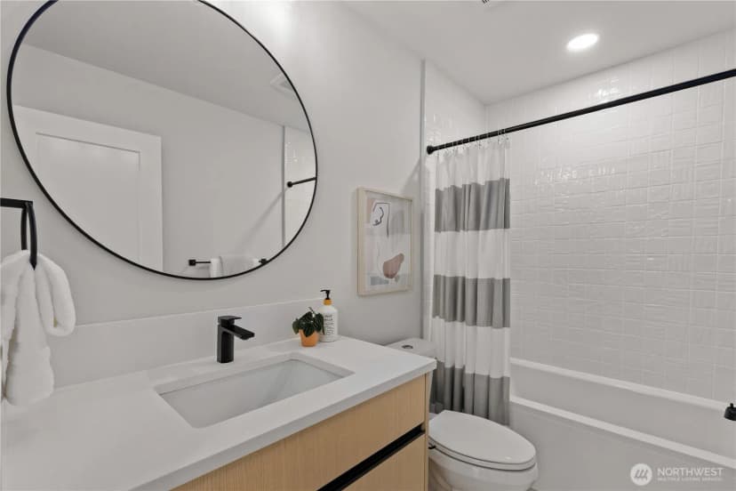Property photo for 3409 B Nw Market Street, Seattle photo 25