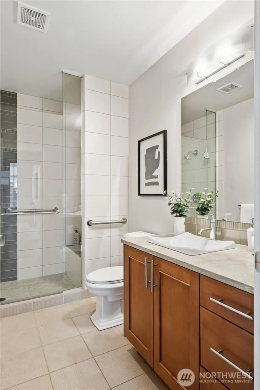 Property photo for 10650 Ne 9th Place #2122, Bellevue photo 25