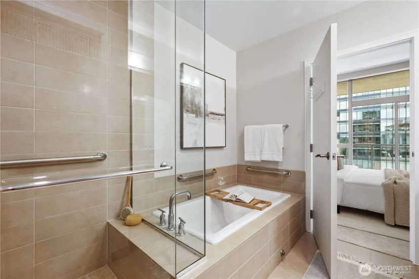 Property photo for 10650 Ne 9th Place #2122, Bellevue photo 20